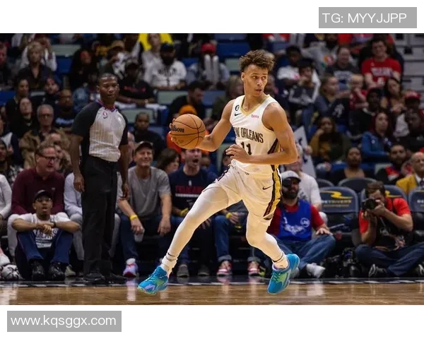 戴森丹尼尔斯如何在NBA赛场上展现出色的全能球技与领导能力