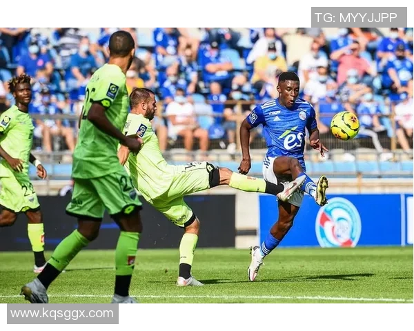 斯特拉斯堡主场迎战第戎争夺关键三分的精彩对决分析