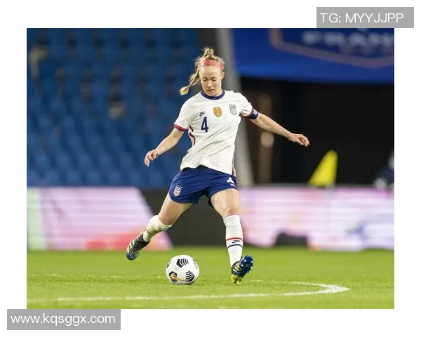 犹他王室女足迎战西雅图球队力争主场胜利展现实力与风采 犹他王室女足迎战西雅图球队力争主场胜利展现实力与风采