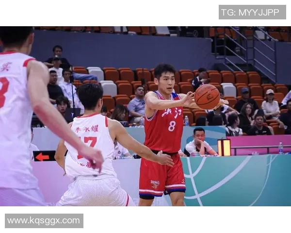 全运会男篮决赛精彩对决辽宁队与新疆队争夺冠军荣耀