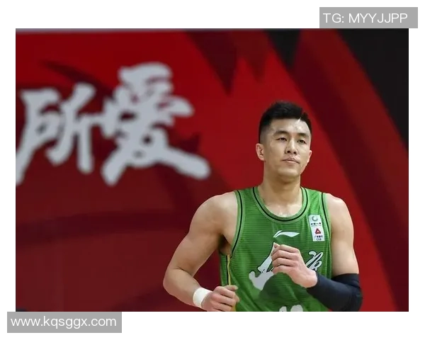 郭艾伦领衔中国男篮新征程展现拼搏精神与团队协作的完美结合